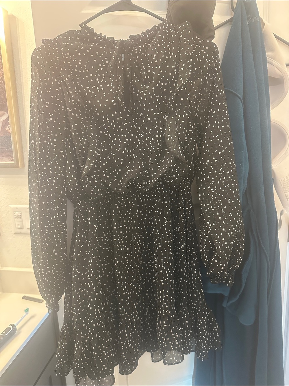 CupBlack Star-Print Long Sleeve Mini Dress